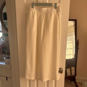 Tahari Cream Wide-Leg Trouser capri